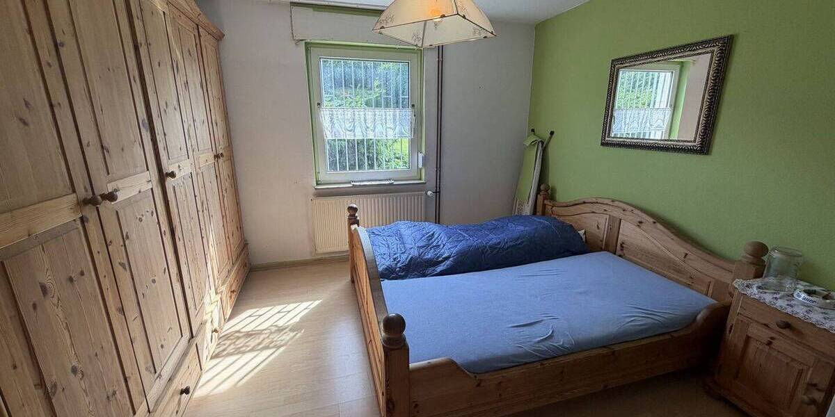 Einfamilienhaus Detmold / Heiligenkirchen Heiligenkirchen - 5 Zimmer, 133 m&sup2;, 225.000&euro; | Angebot:26879561