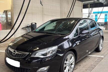 Opel Astra 136.560 km 5.799 &euro; Bad Oeynhausen 32549