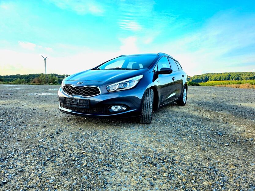 Kia ceed Sportswagon 160.367 km 6.100 € Herford 32049