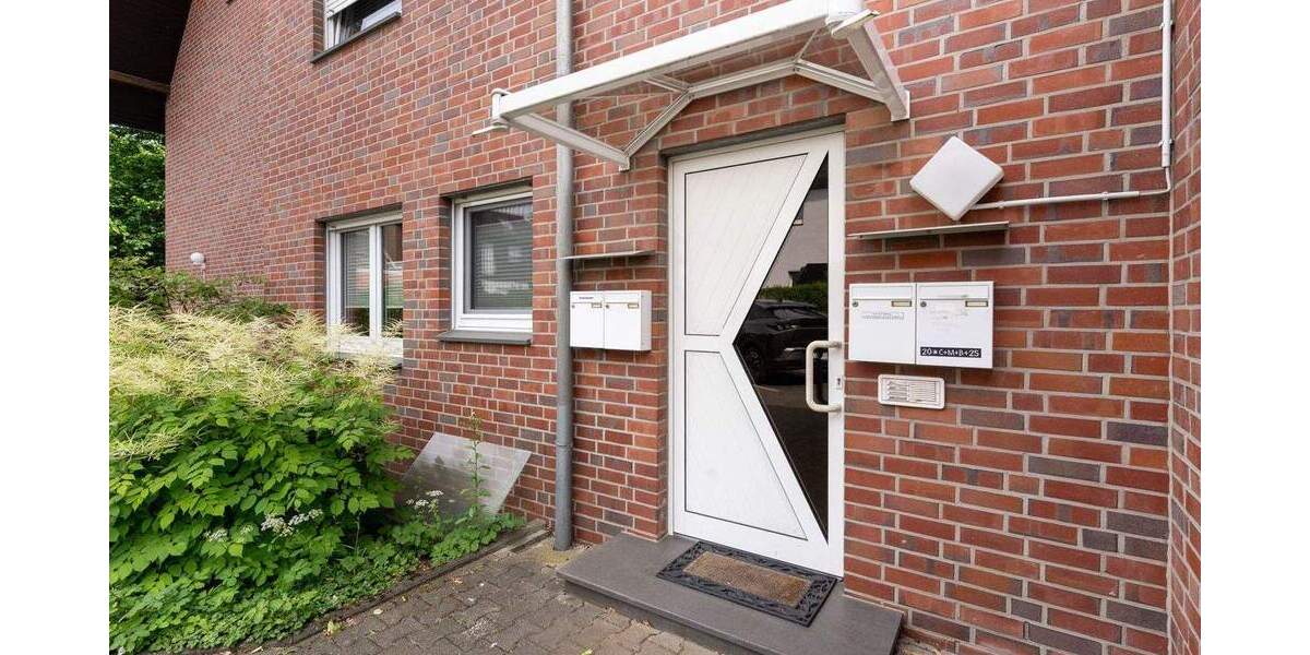 TOP Eigentumswohnung im 4-Familienhaus | ca. 105 m² | 4 Zimmer|+ Dachboden ausbaubar | Loggia|Garage 4 zimmer