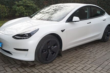 Tesla Model 3 82.500 km 26.955 &euro; Bielefeld 33607