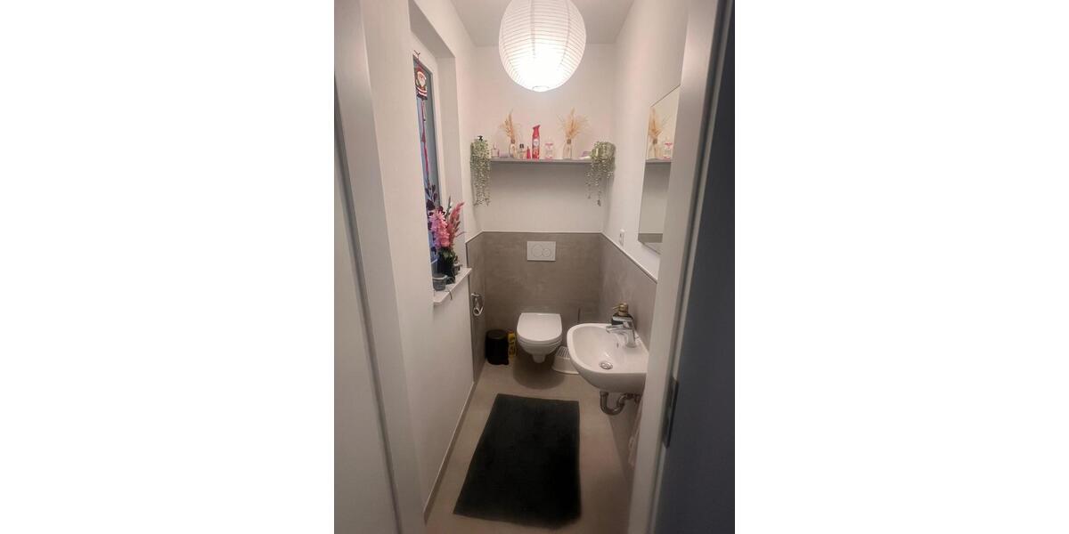 Doppelhaushälfte zum 01.03.2026 frei. 5 zimmer