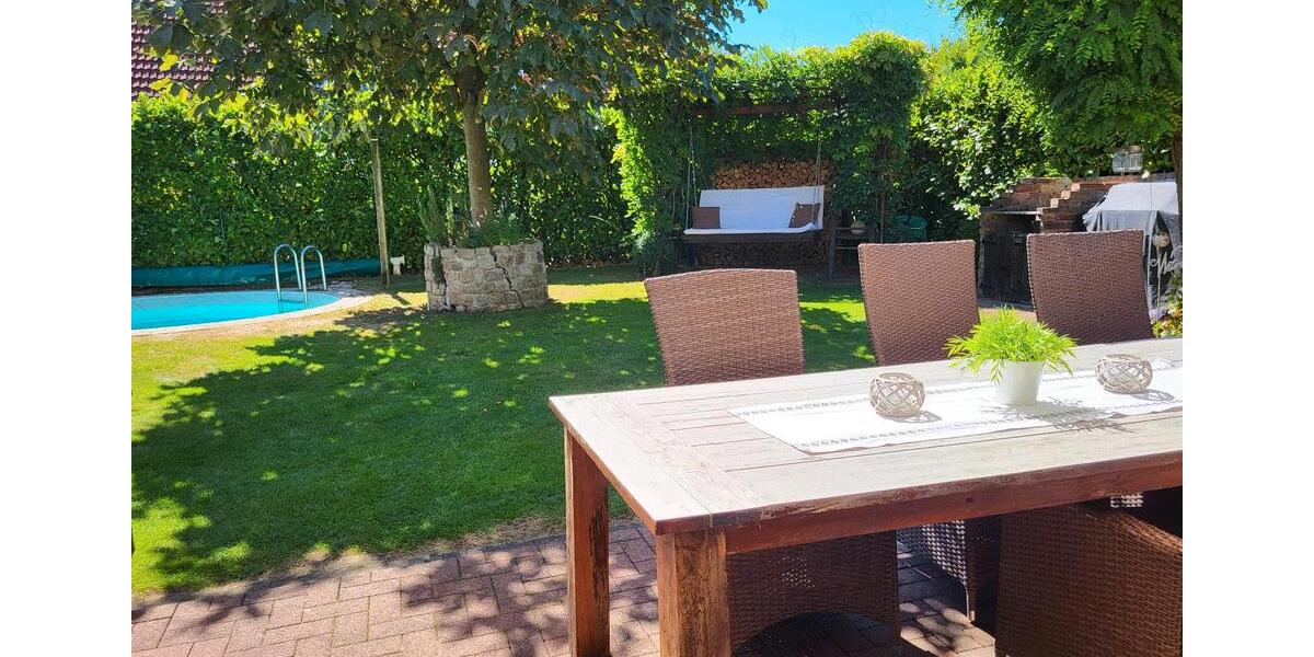 Reihenhaus Leopoldshöhe - 6 Zimmer, 150 m&sup2;, 450.000&euro; | Angebot:27079092