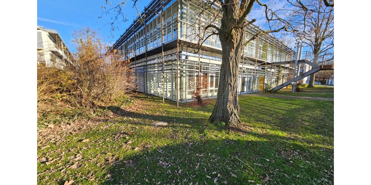 GILDE-Forum Detmold: 134 m² helles EG-Büro mit eigenem Zugang zimmer