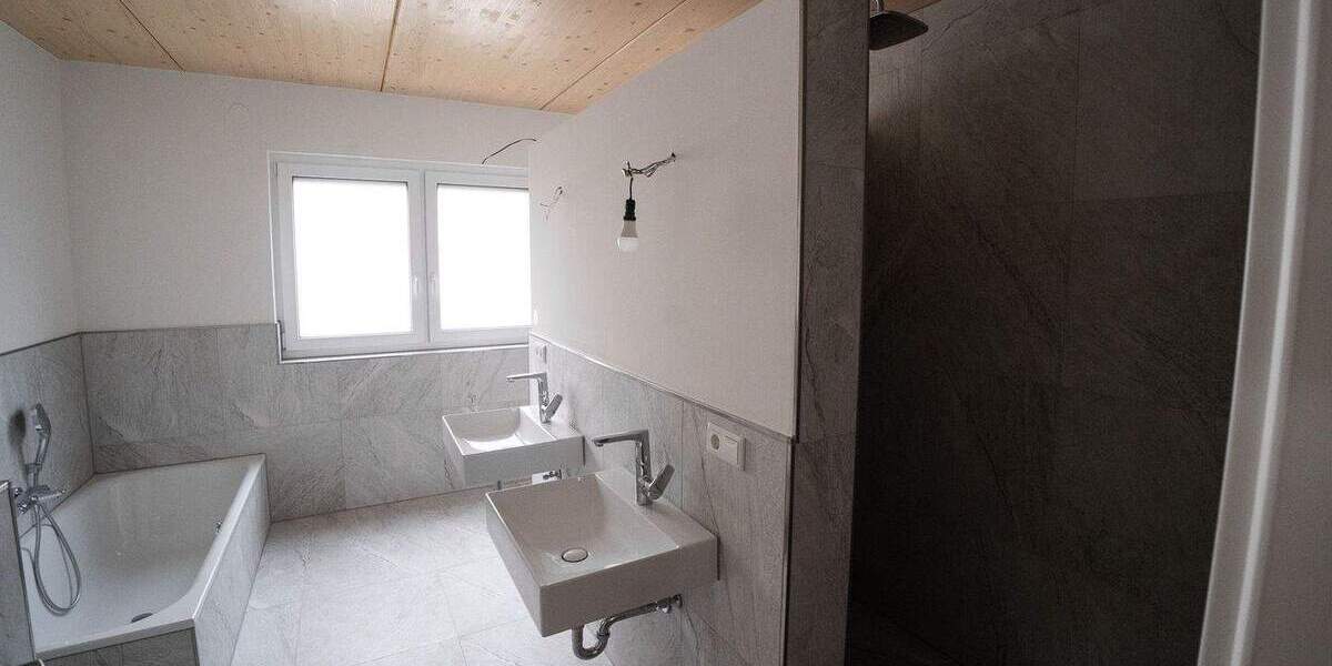 Doppelhaushälfte Leopoldshöhe Bexterhagen - 7 Zimmer, 179 m&sup2;, 540.000&euro; | Angebot:25776617