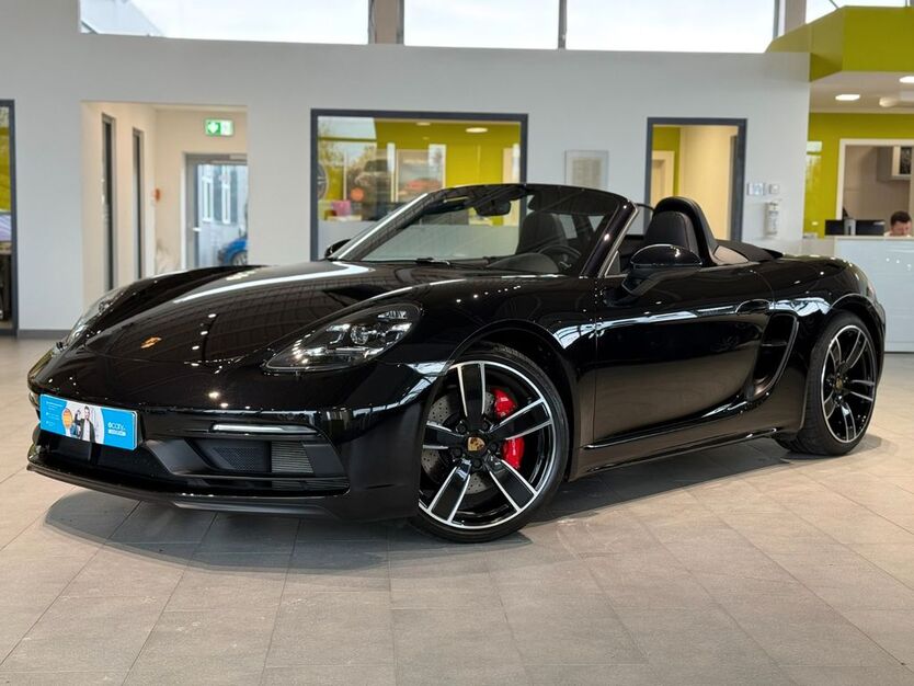 Porsche Boxster 12.052 km 94.995 € Herford 32052