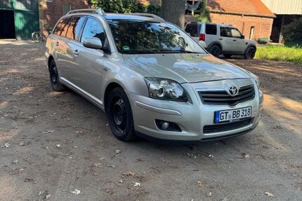Toyota Avensis 178.000 km 4.500 € Steinhagen 33803
