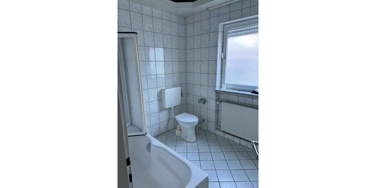 Mehrfamilienhaus, Wohnhaus Gütersloh Isselhorst - 9 Zimmer, 230 m&sup2;, 320.000&euro; | Angebot:24978040