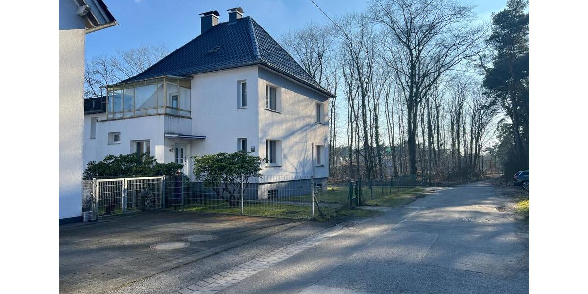 Einfamilienhaus Bielefeld Sennestadt - 8 Zimmer, 200 m&sup2;, 450.000&euro; | Angebot:25626644