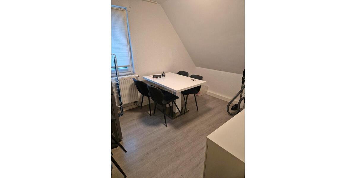 Dachgeschoßwohnung Bielefeld Brackwede - 3 Zimmer, 50 m&sup2;, 450&euro; | Angebot:26577525