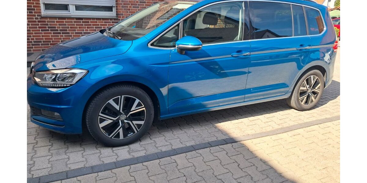 VW Touran 96.000 km 22.500 &euro; Versmold 33775