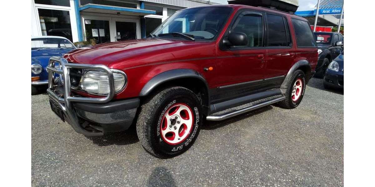 Ford Explorer 270.000 km 3.250 &euro; Vlotho 32602