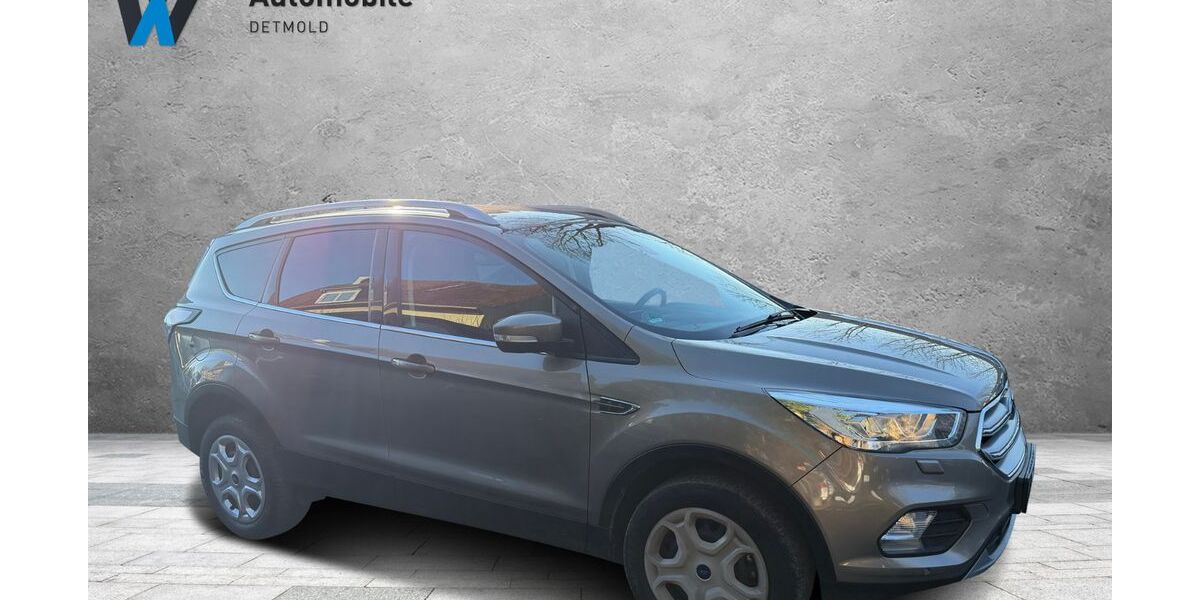 Ford Kuga 30.000 km 13.999 &euro; Detmold 32758