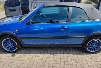 VW Golf 136.555 km 4.950 € Schlangen 33189