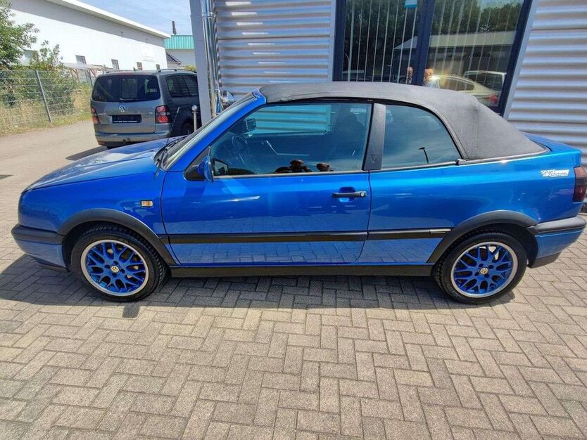 VW Golf 136.555 km 4.950 € Schlangen 33189