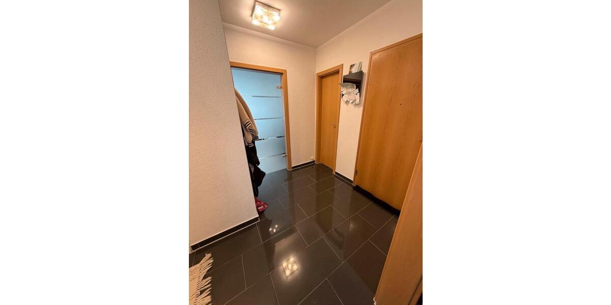 Erdgeschoßwohnung Halle - 3 Zimmer, 74 m&sup2;, 199.500&euro; | Angebot:24839316