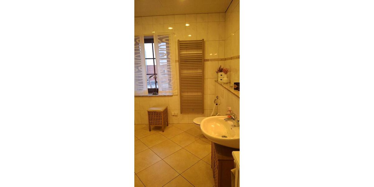 Einfamilienhaus Vlotho - 11 Zimmer, 270 m&sup2;, 499.000&euro; | Angebot:26989362