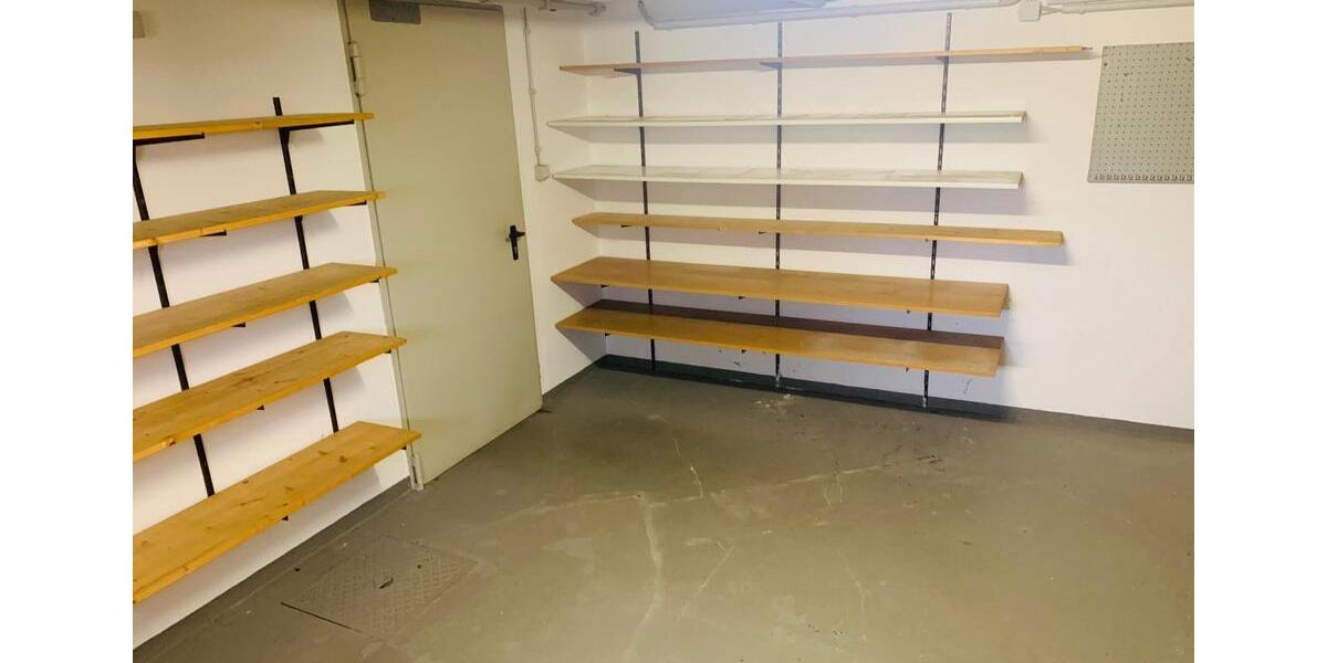 Attraktive 2,5-Zimmer-Wohnung mit großer überdachter Terrasse und 2 zimmer