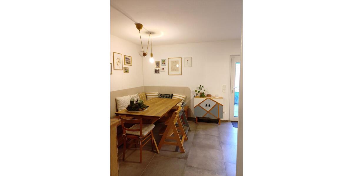 moderne ETW in ruhiger & zentraler Lage mit Garten & Wärmepumpe 4 zimmer