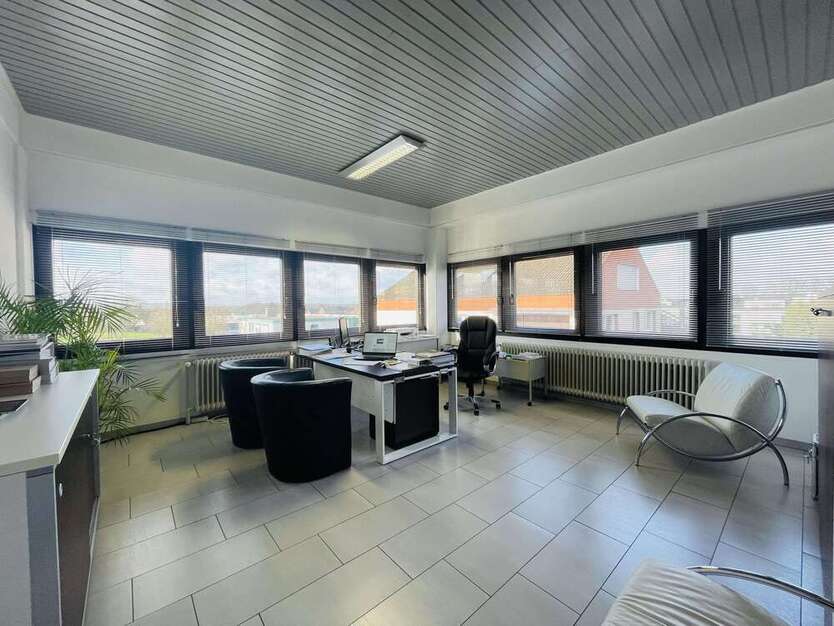 Halle in Bielefeld 549.000 € 900 m²