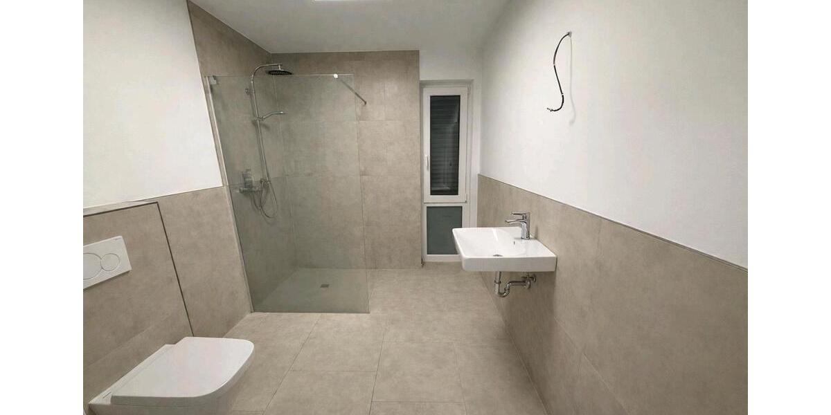 Einfamilienhaus Gütersloh - 2 Zimmer, 96 m&sup2;, 1.350&euro; | Angebot:25732187