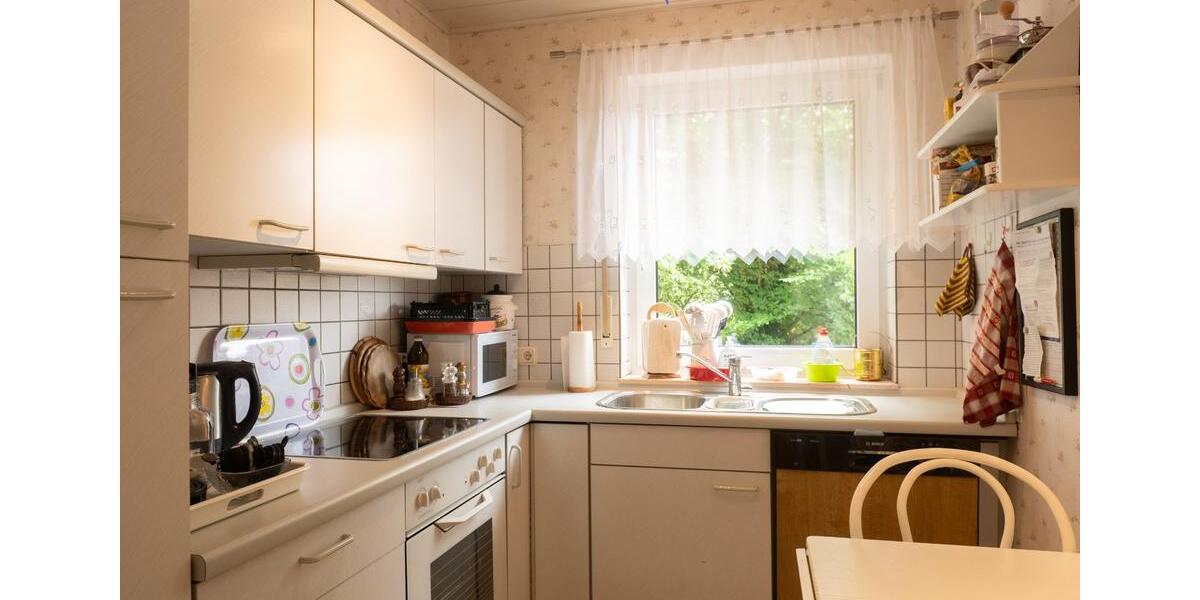 Attraktive Seniorenwohnung in begehrter Lage: Balkon, Lift & Tief 2 zimmer