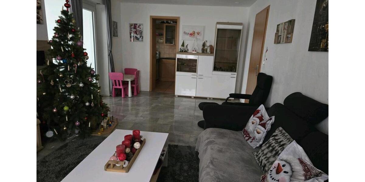 Erdgeschosswohnung mit Wintergarten & eigenem Garten 3 zimmer