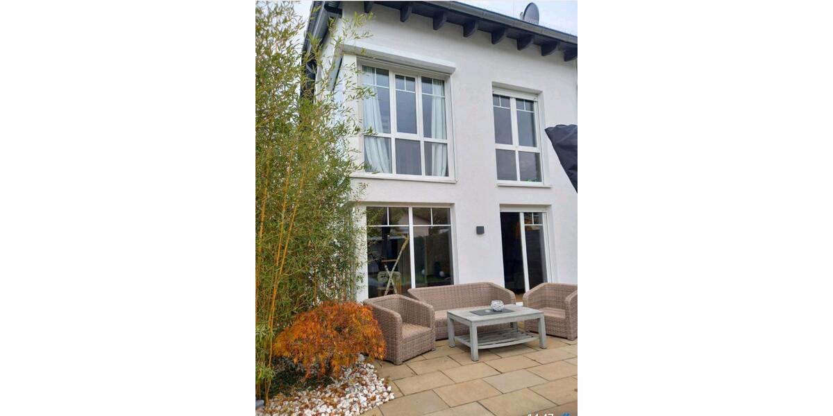 Reihenhaus Steinhagen - 4 Zimmer, 183 m&sup2;, 1.650&euro; | Angebot:25647278