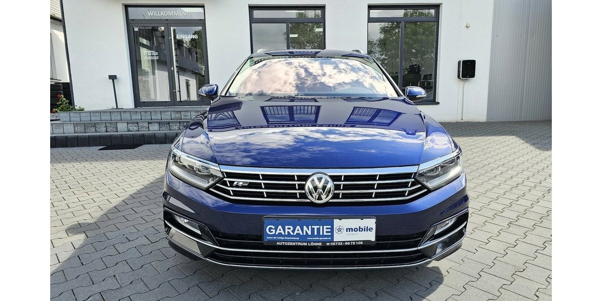VW Passat Variant 2.0 TDI 4M Highline R-Line 360° 128.350 km 21.990 &euro; Löhne 32584