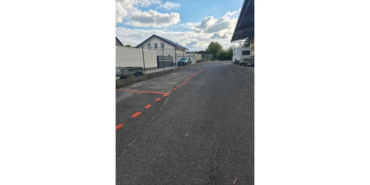 Garagen / Stellplätze Hiddenhausen - 30&euro; | Angebot:26593692