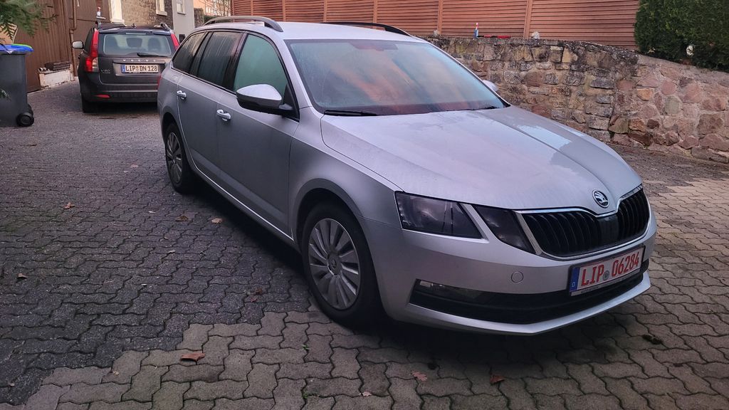 Skoda Octavia 188.900 km 9.680 &euro; Lemgo / Brüntorf 32657