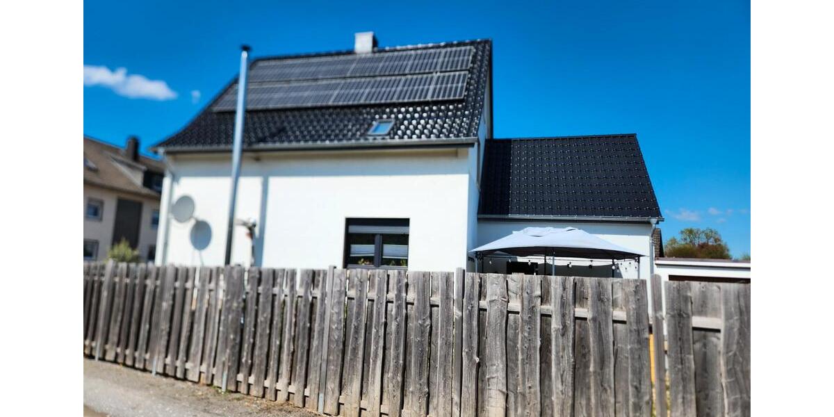 Einfamilienhaus Lage - 5.5 Zimmer, 185 m&sup2;, 399.000&euro; | Angebot:27083388
