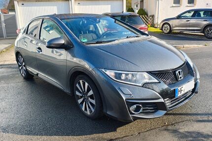 Honda Civic 206.000 km 8.100 &euro; Herford 32049