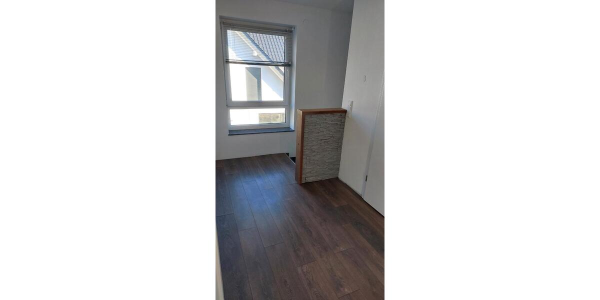 Maisonettenwohnung Bielefeld Jöllenbeck - 3 Zimmer, 115 m&sup2;, 1.150&euro; | Angebot:26332855