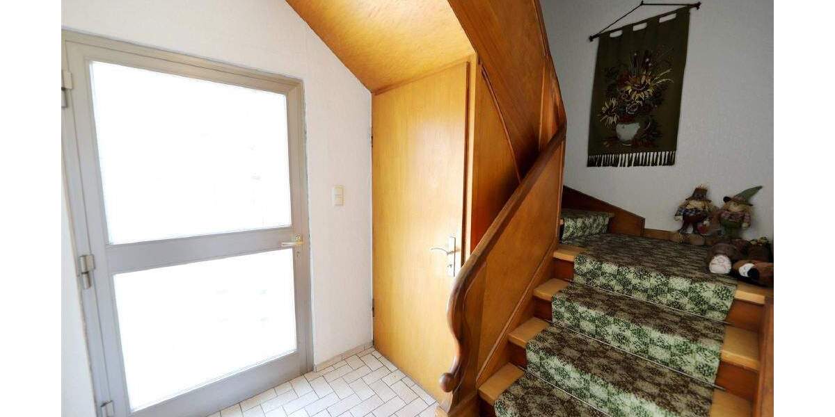 Einfamilienhaus Lage Kachtenhausen - 5 Zimmer, 99 m&sup2;, 180.000&euro; | Angebot:25776536