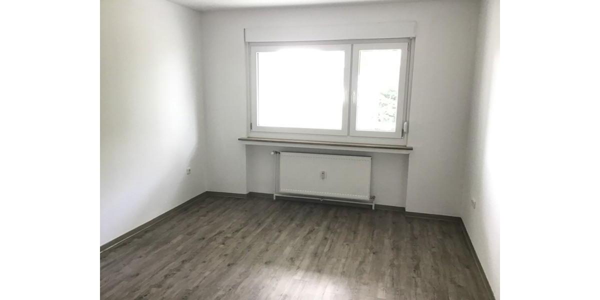 Gut geschnittene 2,5-Zimmer-Wohnung mit Balkon 2 zimmer