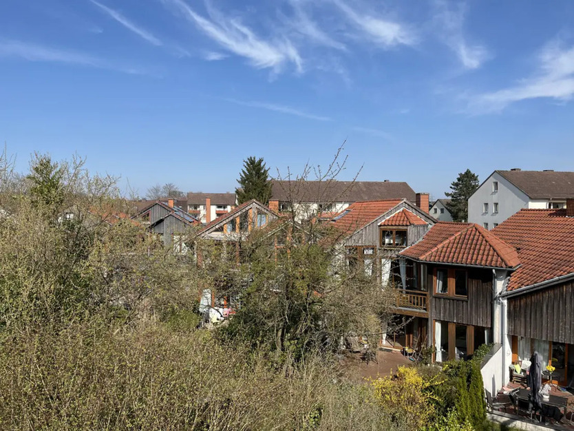 Schöne Dachgeschoßwohnung in besonderer Lage,ideal für Single