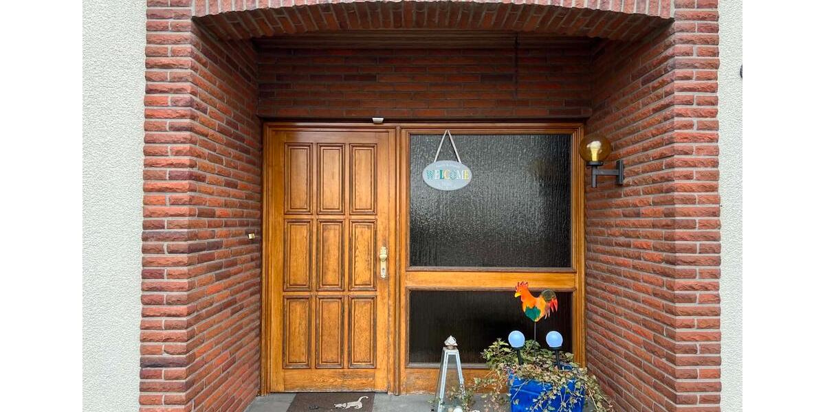 Einfamilienhaus Melle - 6 Zimmer, 250 m&sup2;, 350.000&euro; | Angebot:26780227