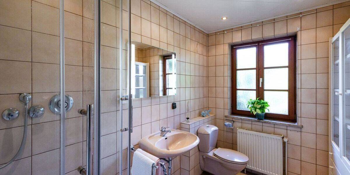 Mehrfamilienhaus, Wohnhaus Halle/Westf. Hesseln - 6 Zimmer, 157 m&sup2;, 368.000&euro; | Angebot:26909170