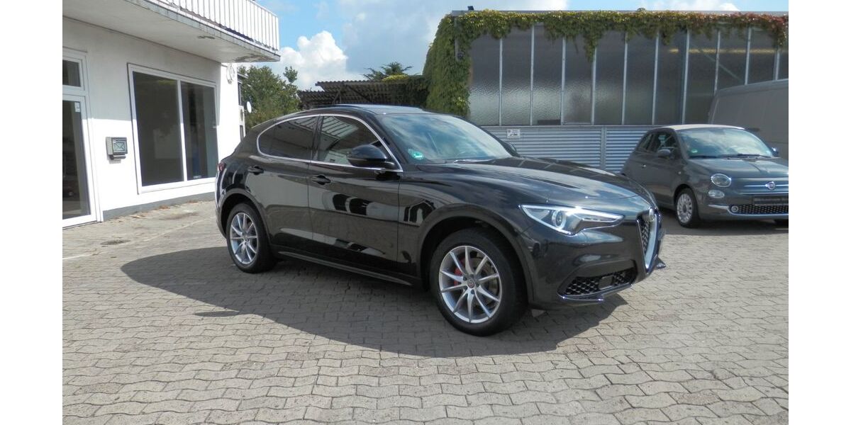 Alfa Romeo Stelvio 54.443 km 25.790 &euro; Bünde 32257