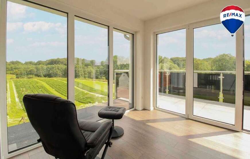 Haus zum Kaufen in Bielefeld 1.490.990 € 273 m²