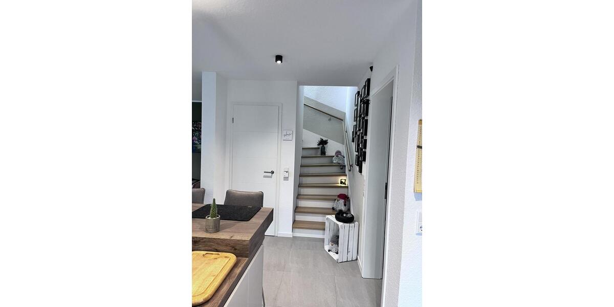 Doppelhaushälfte Detmold Hiddesen - 4 Zimmer, 128 m&sup2;, 1.865&euro; | Angebot:25022862