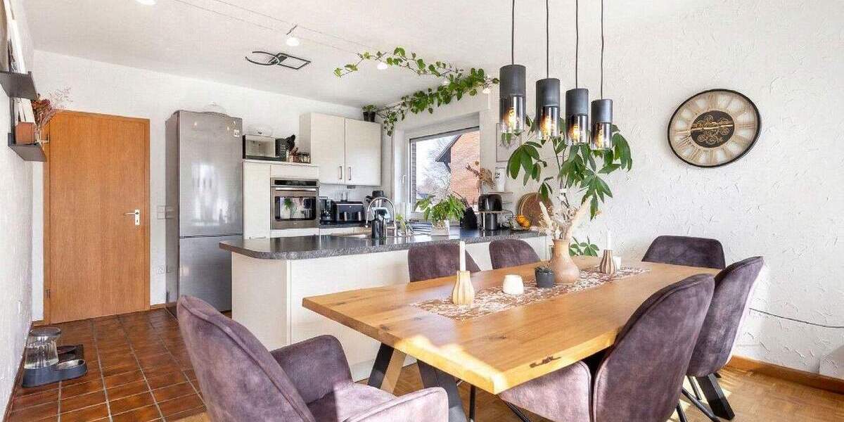 Etagenwohnung Gütersloh Innenstadt - 3 Zimmer, 87 m&sup2;, 179.000&euro; | Angebot:25643521