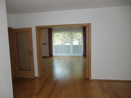 Erdgeschoßwohnung Bielefeld Heepen - 4 Zimmer, 96 m&sup2;, 910&euro; | Angebot:26066415