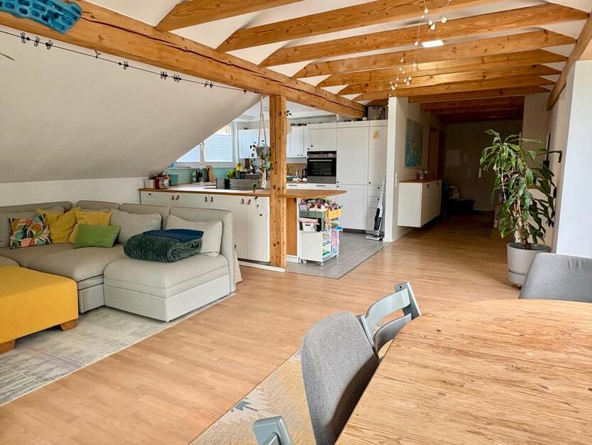 PROVISIONSFREI! 4Z-Dachgeschoßwohnung über den Dächern von Lage