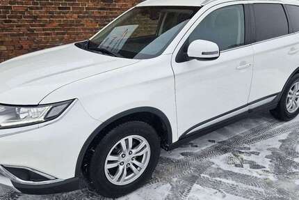 Mitsubishi Outlander 86.355 km 14.490 &euro; Spenge 32139