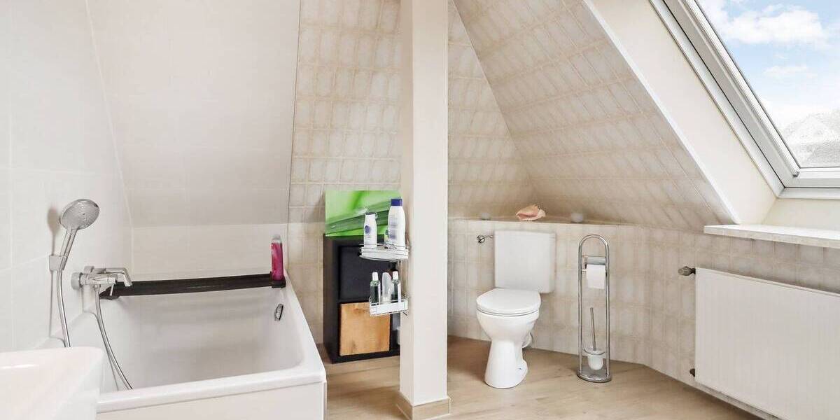 Einfamilienhaus Lage - 6 Zimmer, 186 m&sup2;, 445.000&euro; | Angebot:25801748