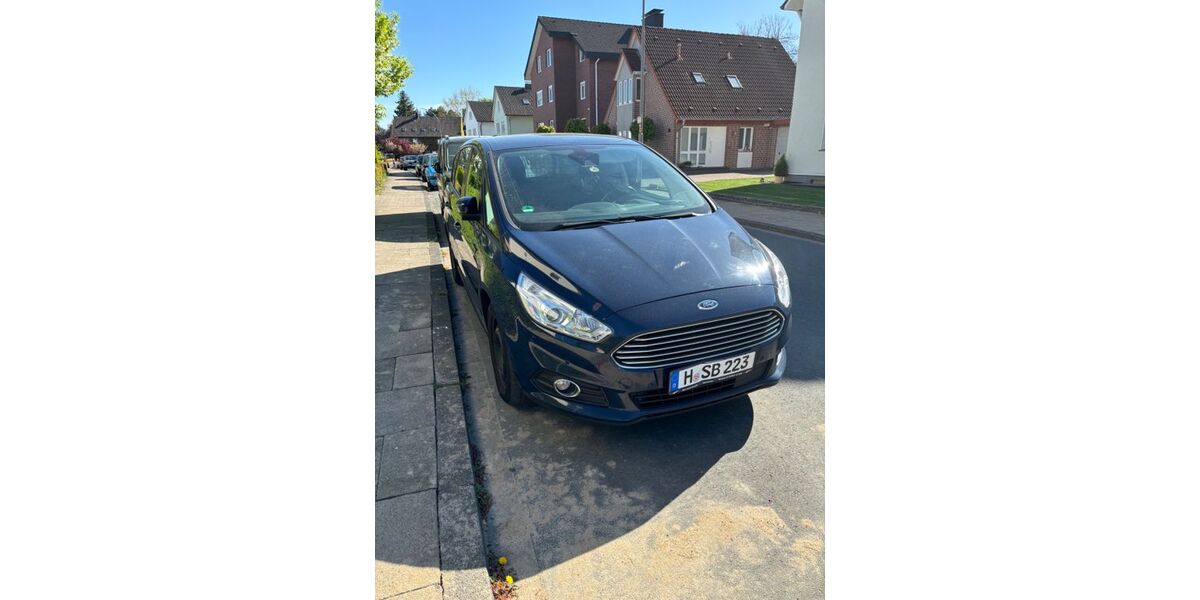 Ford S-Max 198.000 km 10.500 &euro; Herford 32052