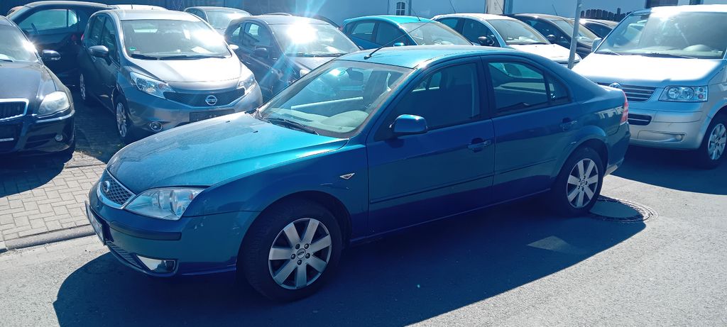 Ford Mondeo 197.000 km 2.350 &euro; Lage 32791