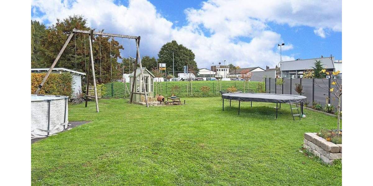 Einfamilienhaus Bad Salzuflen Holzhausen - 6 Zimmer, 203 m&sup2;, 600.000&euro; | Angebot:25686188